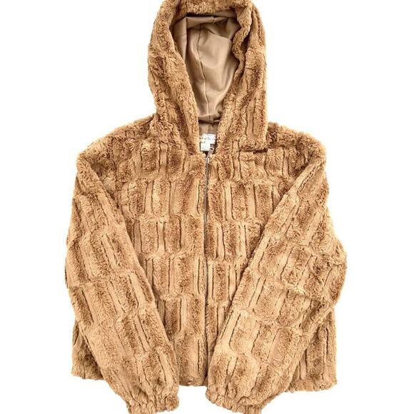 🧸NWT Band of the Free Caramel Faux Fur jacket Size Small - 1-2 DAY QUICK SHIP - Picture 5 of 7